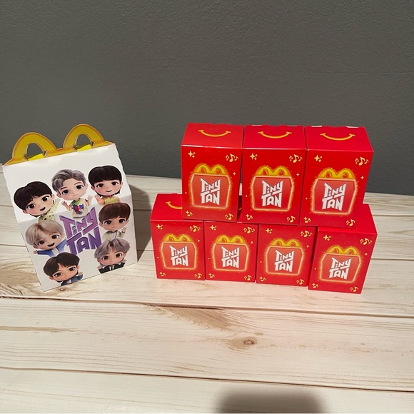 BTS x McDonald’s Tiny Tan Encore Edition Complete Full Set with Happy Meal Box - Picture 1 of 6